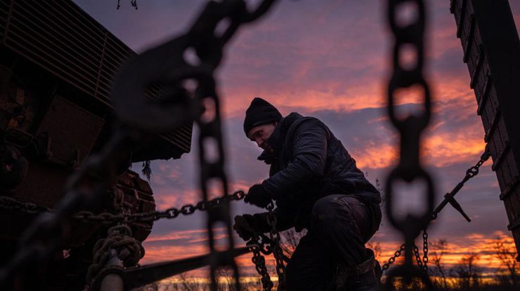 ЗСУ розбили колону бронетехніки росії під час спроби штурму на Времівському напрямку